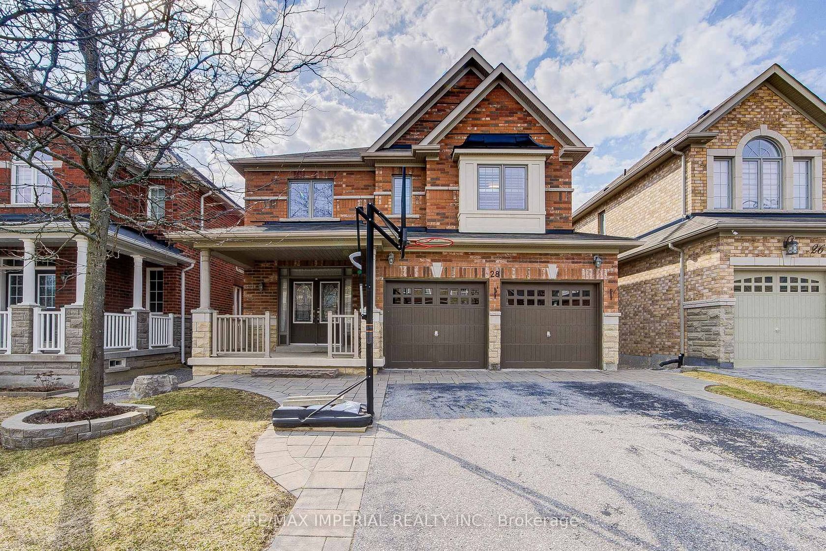 28 Mancini Crescent, Jefferson, Richmond Hill 2