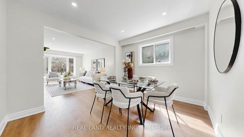 Photo 9 at 54 Marblemount Crescent, Sullivan, Toronto