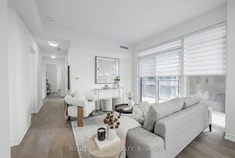 Photo 1 at 815 - 270 Dufferin Street, South Parkdale, Toronto