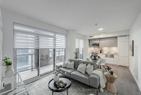 Photo 3 at 815 - 270 Dufferin Street, South Parkdale, Toronto