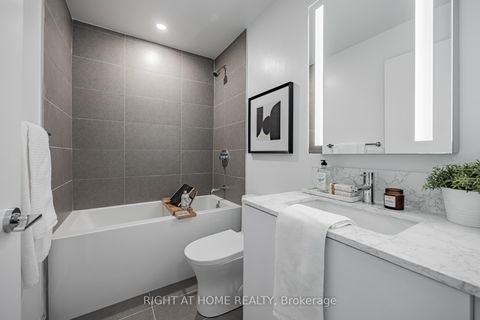 Photo 12 at 815 - 270 Dufferin Street, South Parkdale, Toronto