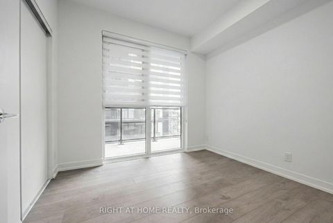 Photo 15 at 815 - 270 Dufferin Street, South Parkdale, Toronto