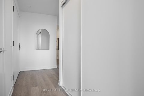 Photo 17 at 815 - 270 Dufferin Street, South Parkdale, Toronto