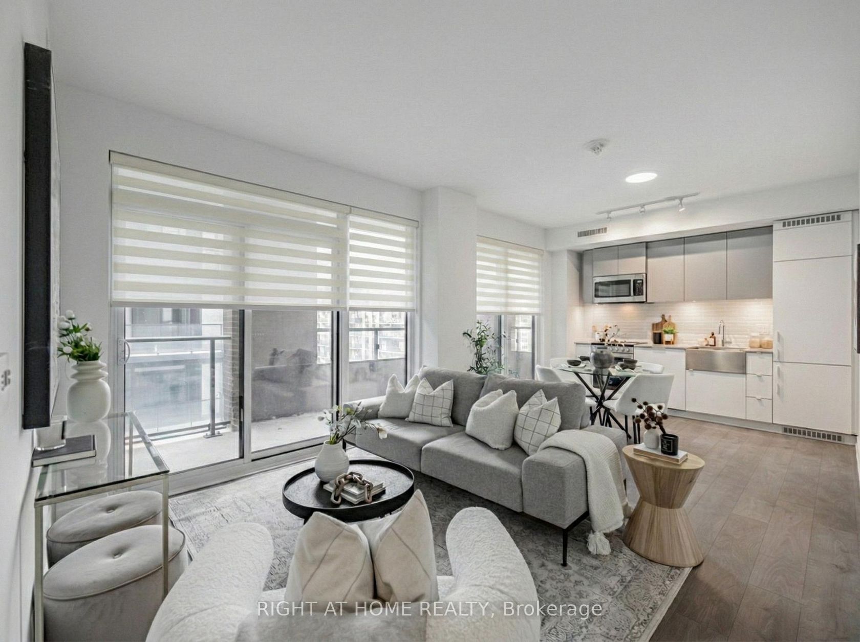 815 - 270 Dufferin Street, South Parkdale, Toronto 