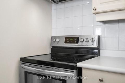 Photo 8 at 1212 - 88 Corporate Drive, Woburn, Toronto