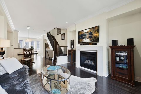 Photo 10 at 16 Agar Lane, West Woodbridge, Vaughan