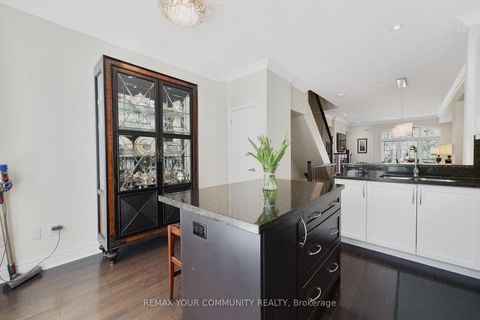 Photo 20 at 16 Agar Lane, West Woodbridge, Vaughan