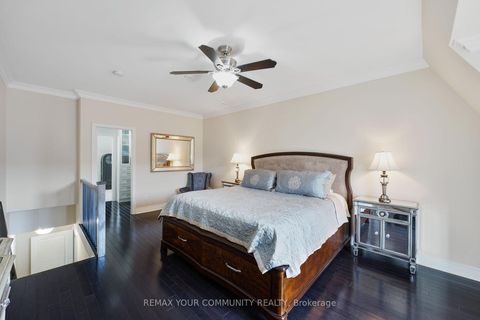 Photo 30 at 16 Agar Lane, West Woodbridge, Vaughan