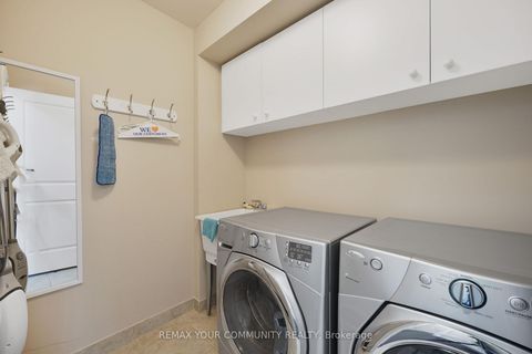 Photo 36 at 16 Agar Lane, West Woodbridge, Vaughan