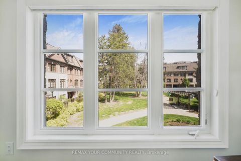 Photo 38 at 16 Agar Lane, West Woodbridge, Vaughan