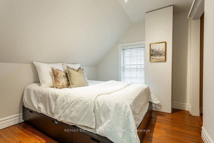 Photo 23 at 270 Beach Boulevard, Hamilton Beach, Hamilton