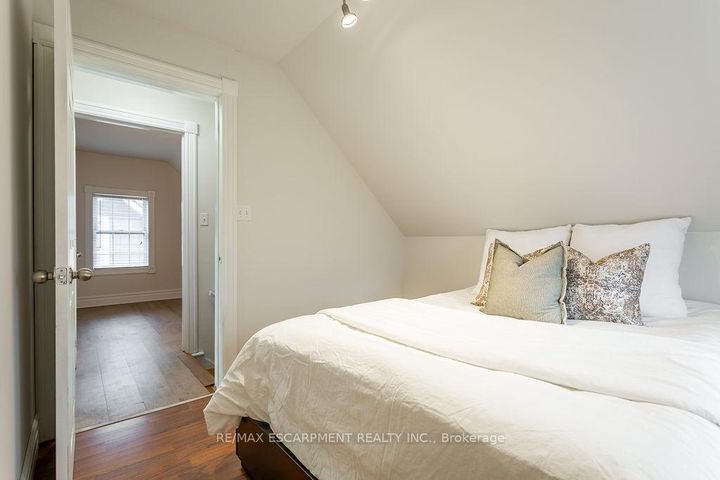 Photo 24 at 270 Beach Boulevard, Hamilton Beach, Hamilton
