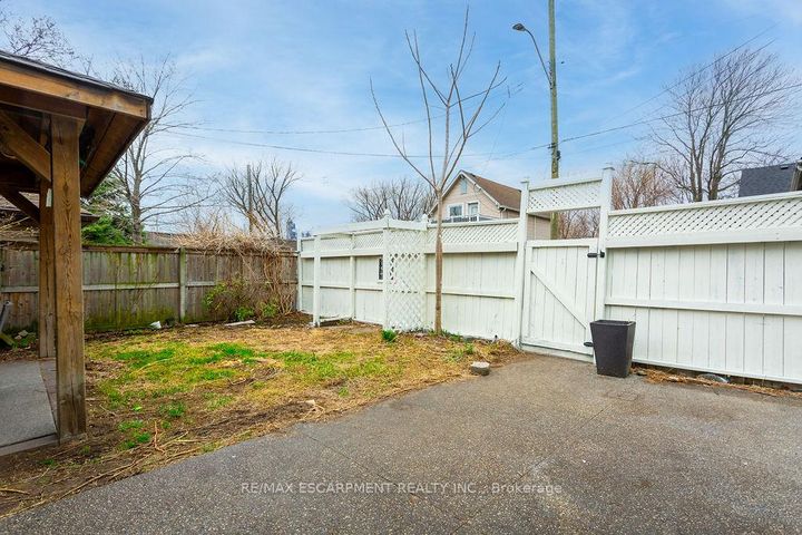 Photo 36 at 270 Beach Boulevard, Hamilton Beach, Hamilton
