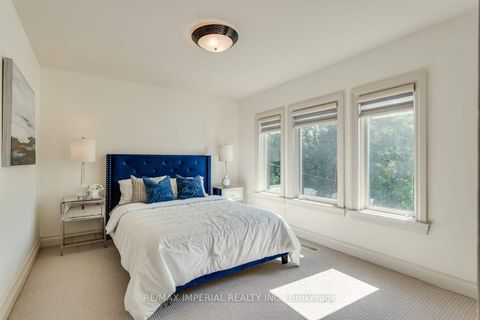 Photo 33 at 270 Spring Garden Avenue, Willowdale East, Toronto