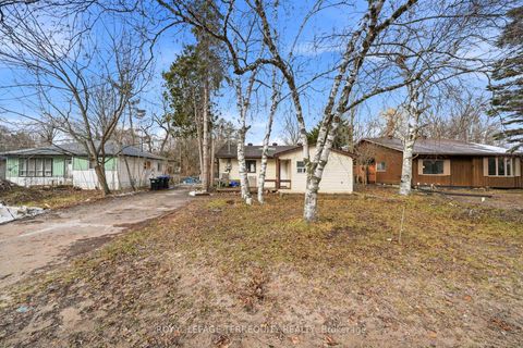Photo 2 at 2038 St Johns Road, Alcona, Innisfil