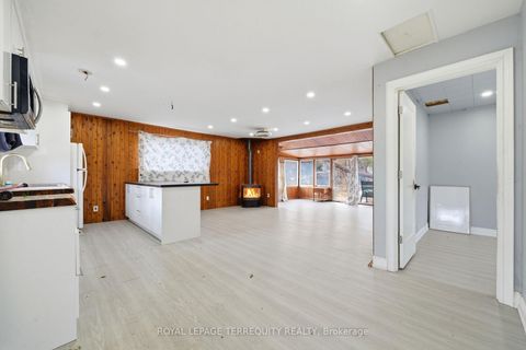 Photo 7 at 2038 St Johns Road, Alcona, Innisfil