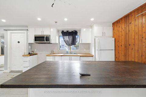 Photo 11 at 2038 St Johns Road, Alcona, Innisfil