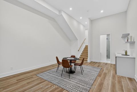 Photo 3 at 15A ROSEMEADE Avenue, Queensway, Toronto