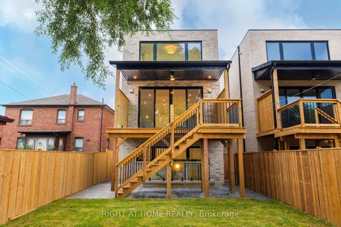 Photo 8 at 15A ROSEMEADE Avenue, Queensway, Toronto