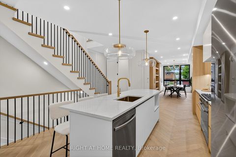 Photo 23 at 15A ROSEMEADE Avenue, Queensway, Toronto