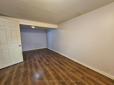 Photo 19 at 15 Newton Street, Wellington, Barrie