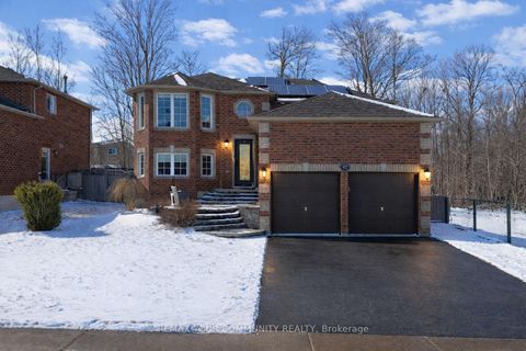 Photo 1 at 92 SANDRINGHAM Drive, Shore, Barrie