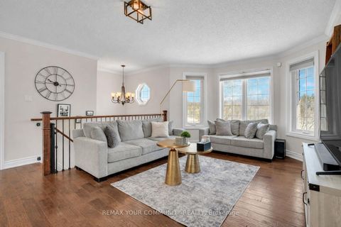 Photo 3 at 92 SANDRINGHAM Drive, Shore, Barrie