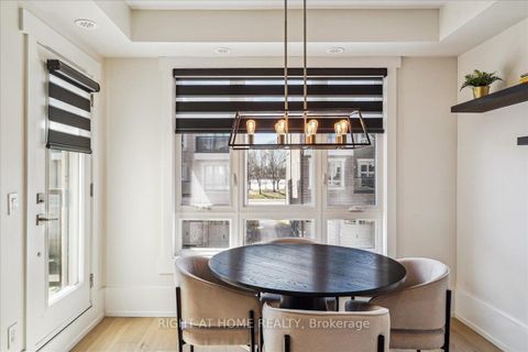 Photo 10 at 14 - 105 Kayla Crescent, Maple, Vaughan