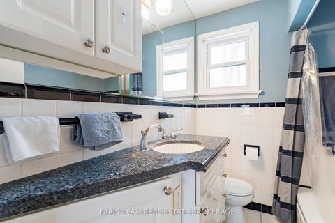 Photo 17 at 18 Newton Street, Wellington, Barrie