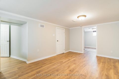 Photo 25 at 18 Newton Street, Wellington, Barrie