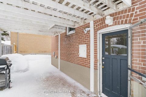 Photo 35 at 18 Newton Street, Wellington, Barrie