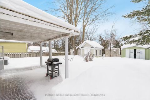 Photo 36 at 18 Newton Street, Wellington, Barrie