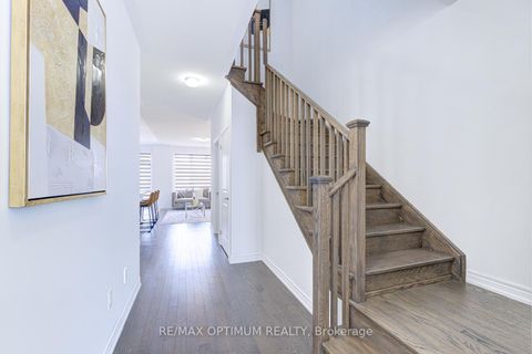 Photo 5 at 137 Fenchurch Manor, Painswick South, Barrie