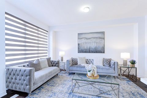 Photo 8 at 137 Fenchurch Manor, Painswick South, Barrie