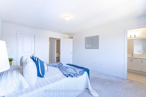 Photo 21 at 137 Fenchurch Manor, Painswick South, Barrie