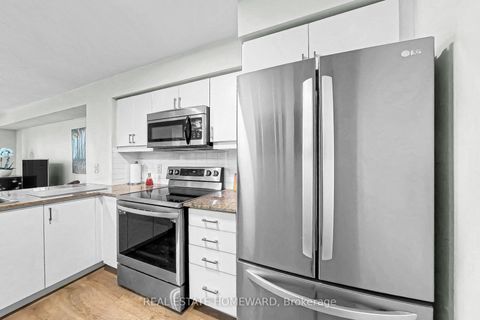 Photo 12 at 510 - 27 Rean Drive, Bayview Village, Toronto