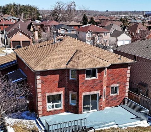 Photo 44 at 75 Ambler Bay, Georgian Drive, Barrie