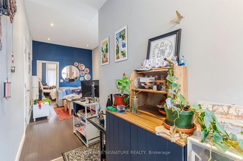 Photo 3 at 42 Sorauren Avenue, Roncesvalles, Toronto