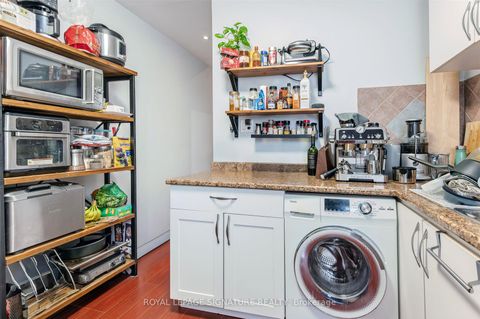 Photo 9 at 42 Sorauren Avenue, Roncesvalles, Toronto