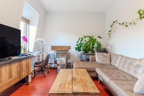 Photo 15 at 42 Sorauren Avenue, Roncesvalles, Toronto