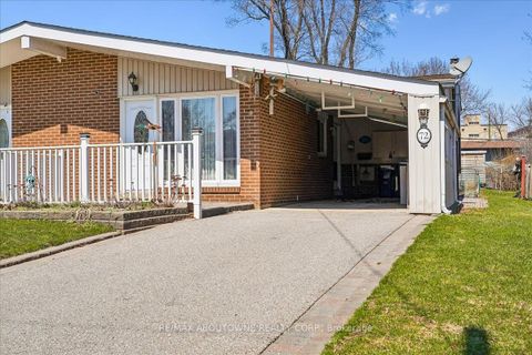 Photo 0 at 72 Dogwood Crescent, Bendale, Toronto