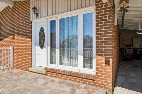 Photo 1 at 72 Dogwood Crescent, Bendale, Toronto