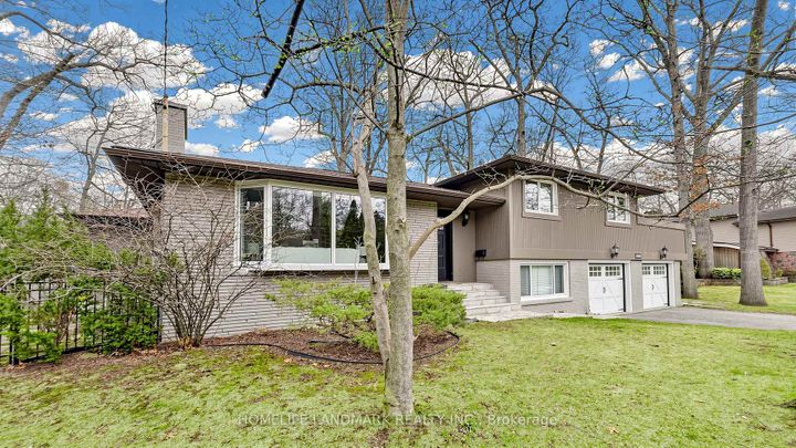 Photo 1 at 1549 Elite Road, Lorne Park, Mississauga