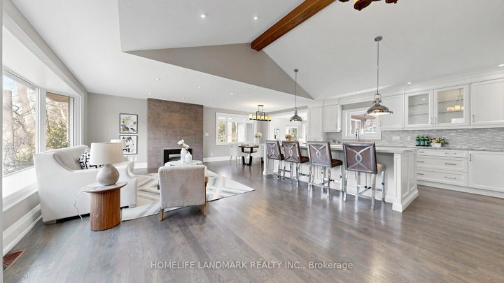 Photo 6 at 1549 Elite Road, Lorne Park, Mississauga