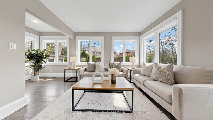 Photo 8 at 1549 Elite Road, Lorne Park, Mississauga