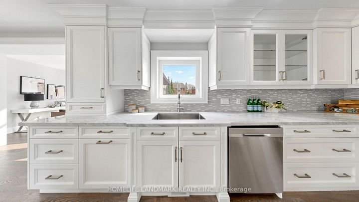 Photo 18 at 1549 Elite Road, Lorne Park, Mississauga