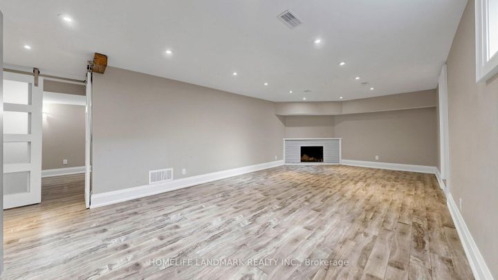 Photo 36 at 1549 Elite Road, Lorne Park, Mississauga