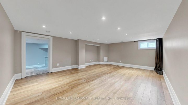 Photo 38 at 1549 Elite Road, Lorne Park, Mississauga