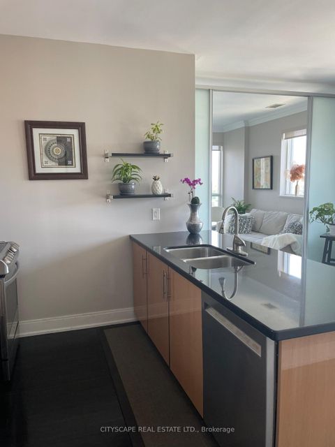 Photo 7 at PH5 - 88 Broadway Avenue, Mount Pleasant West, Toronto