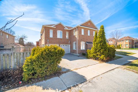 Photo 0 at 239 Drummond Drive, Maple, Vaughan